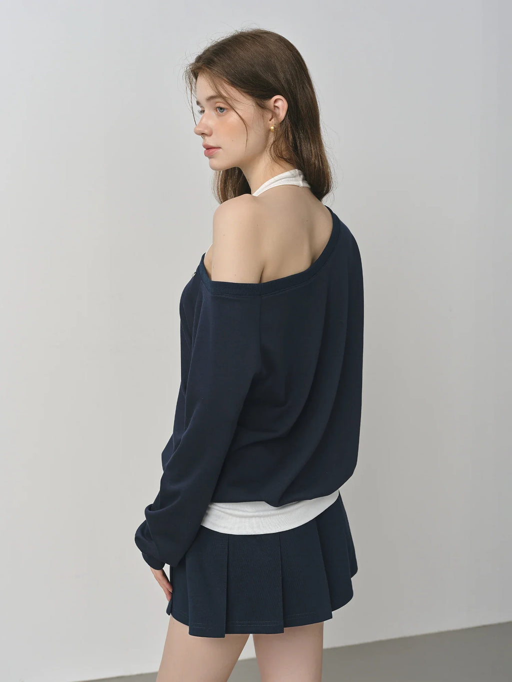 Chic Oblique Shoulder Sweatshirt