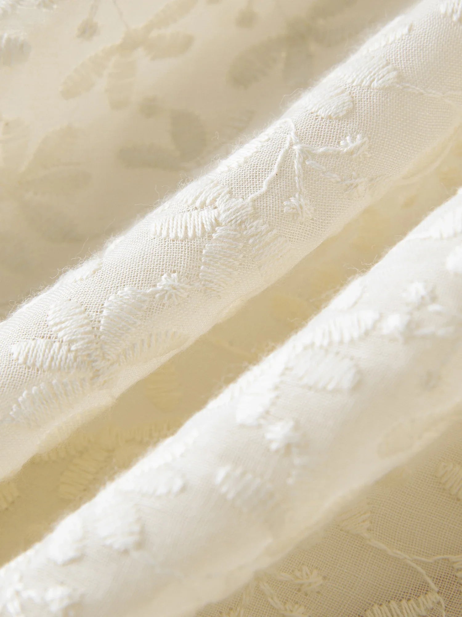 Elegant V-Neck Maxi Dress with Lace