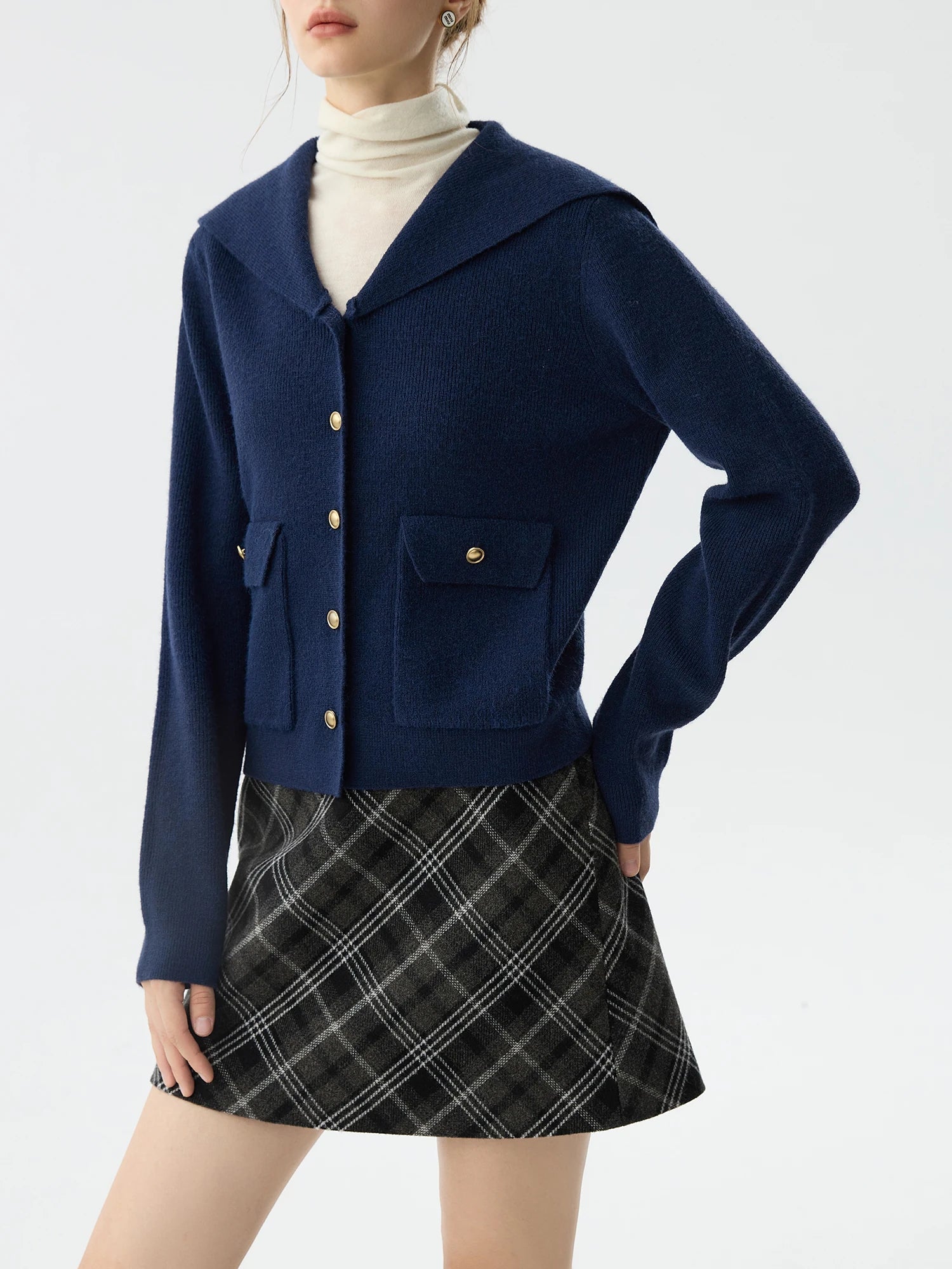 Chic V-Neck Knit Sweater