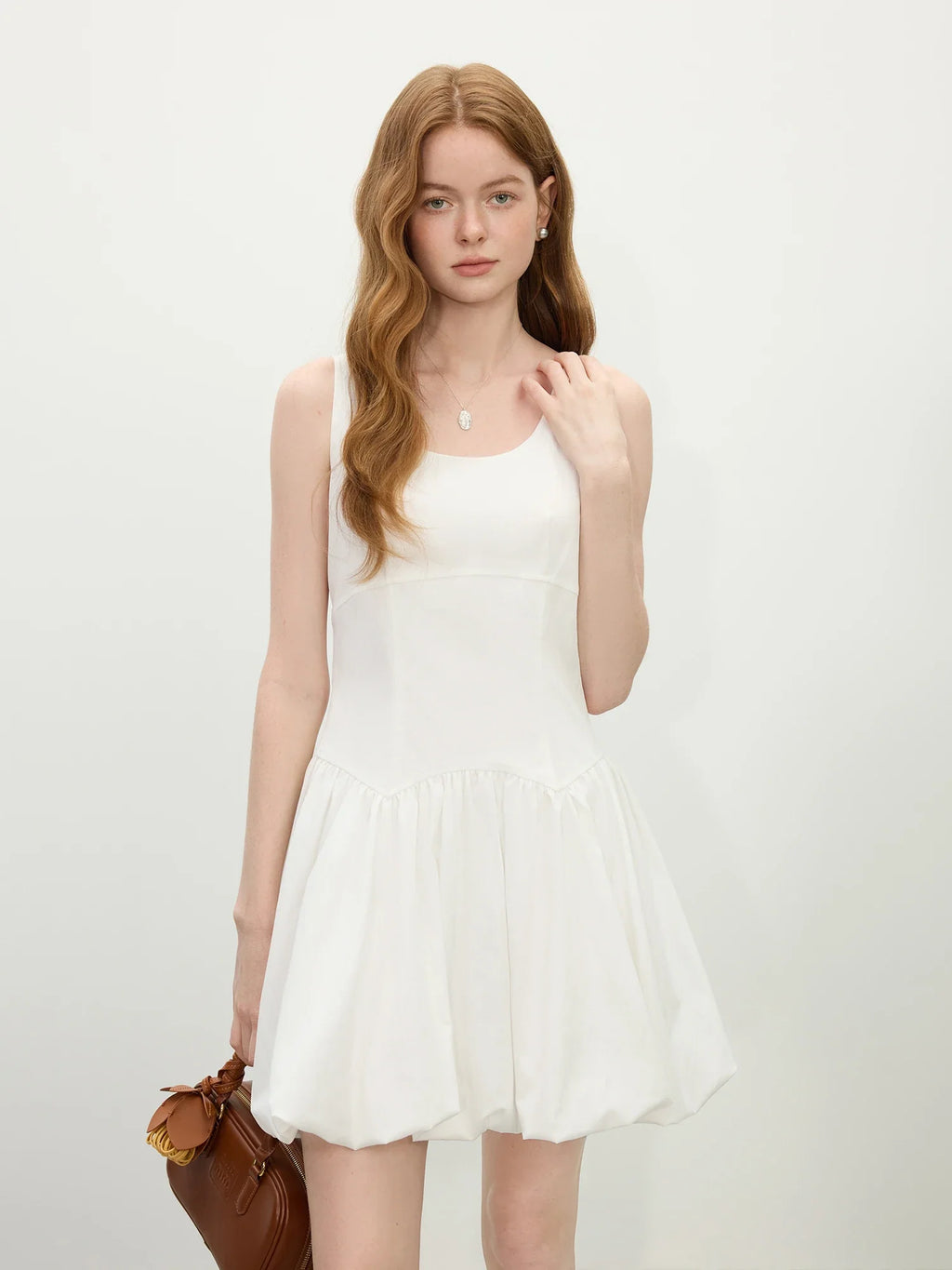 Chic Sleeveless Midi Dress