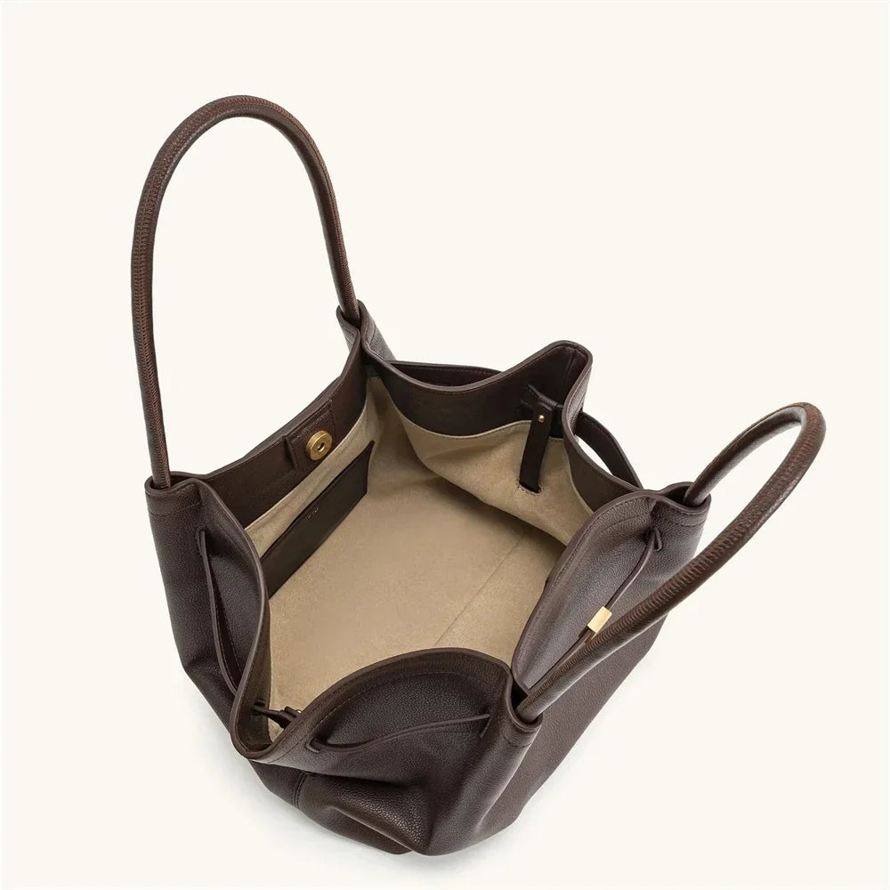 Elegant Quilted Crossbody Bag